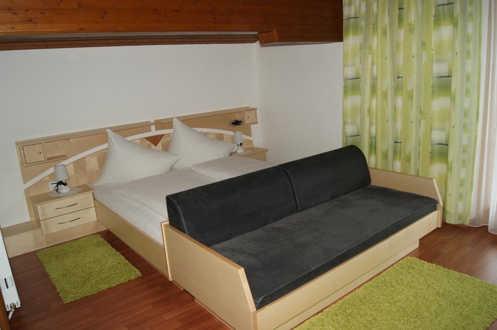 Hotel Garni Haus Anita Liesing Exteriör bild