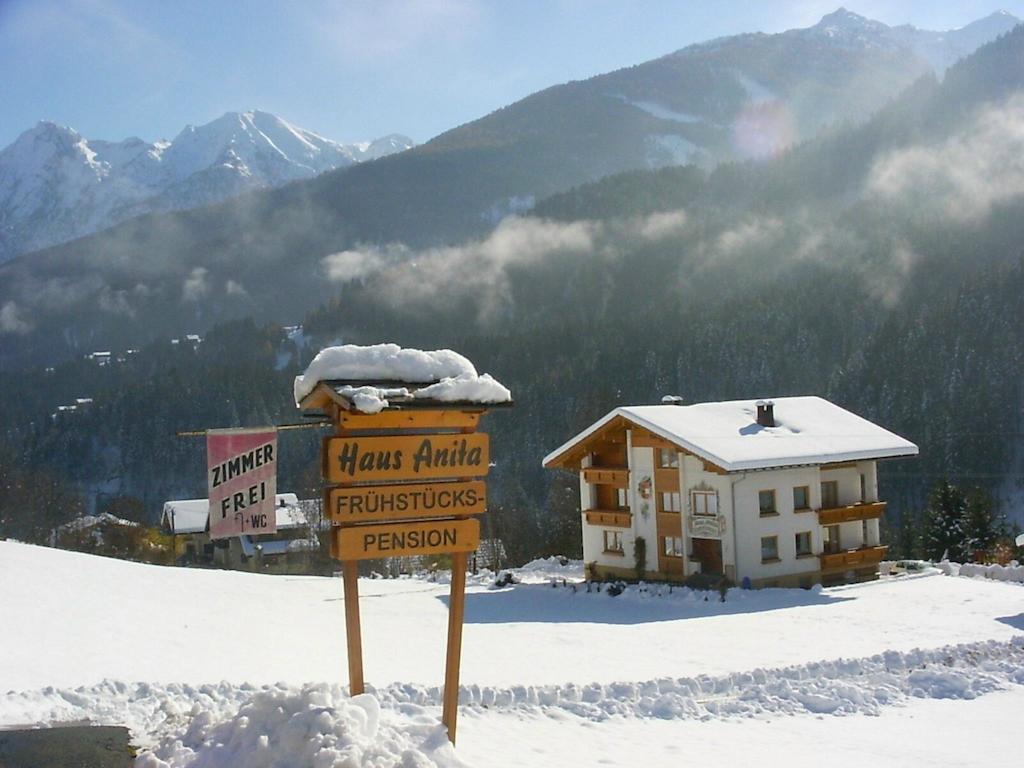 Hotel Garni Haus Anita Liesing Exteriör bild