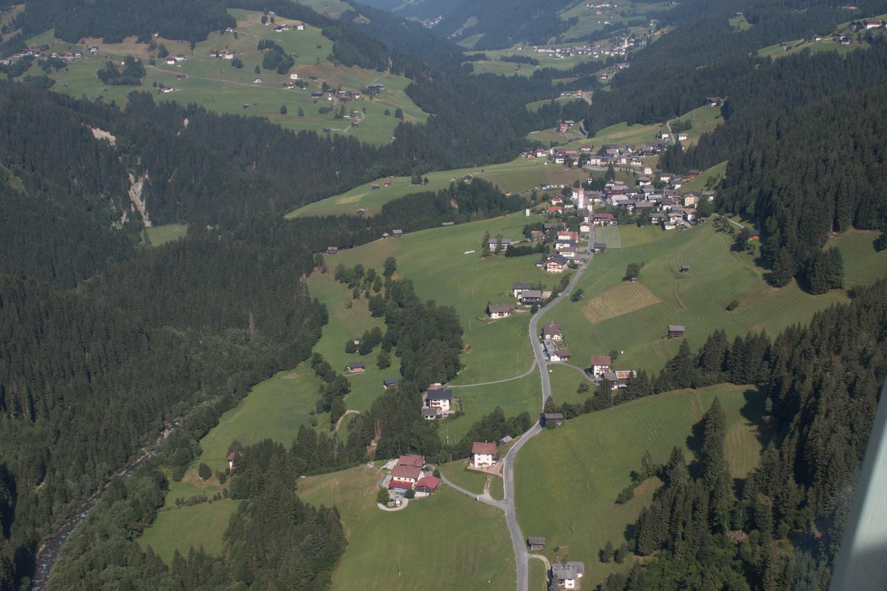 Hotel Garni Haus Anita Liesing Exteriör bild